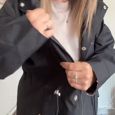 🌧️💧Ultimate Plaid Waterproof Jacket for Women🍃Unleash Style and Durability in Any Storm!