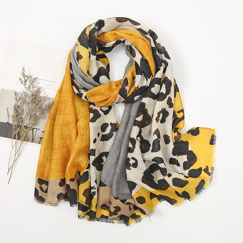 🍂🧣Versatile Lightweight Leopard Print Shawl Scarf