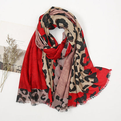 🍂🧣Versatile Lightweight Leopard Print Shawl Scarf